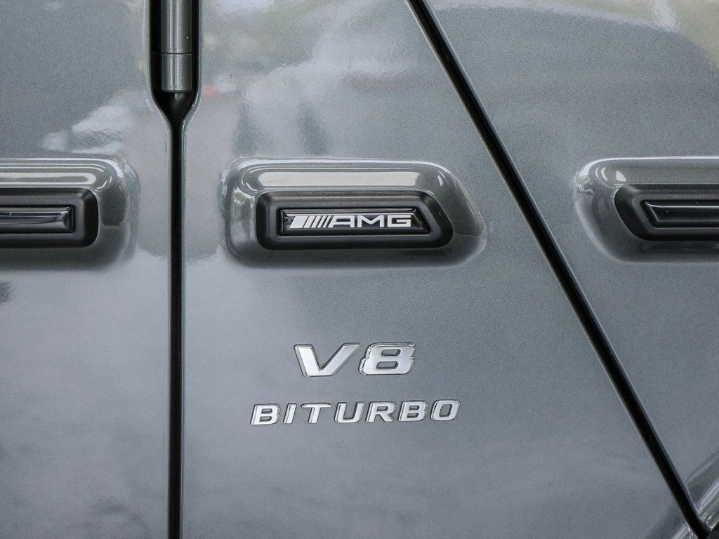 Mercedes-Benz AMG G 63 photo 13