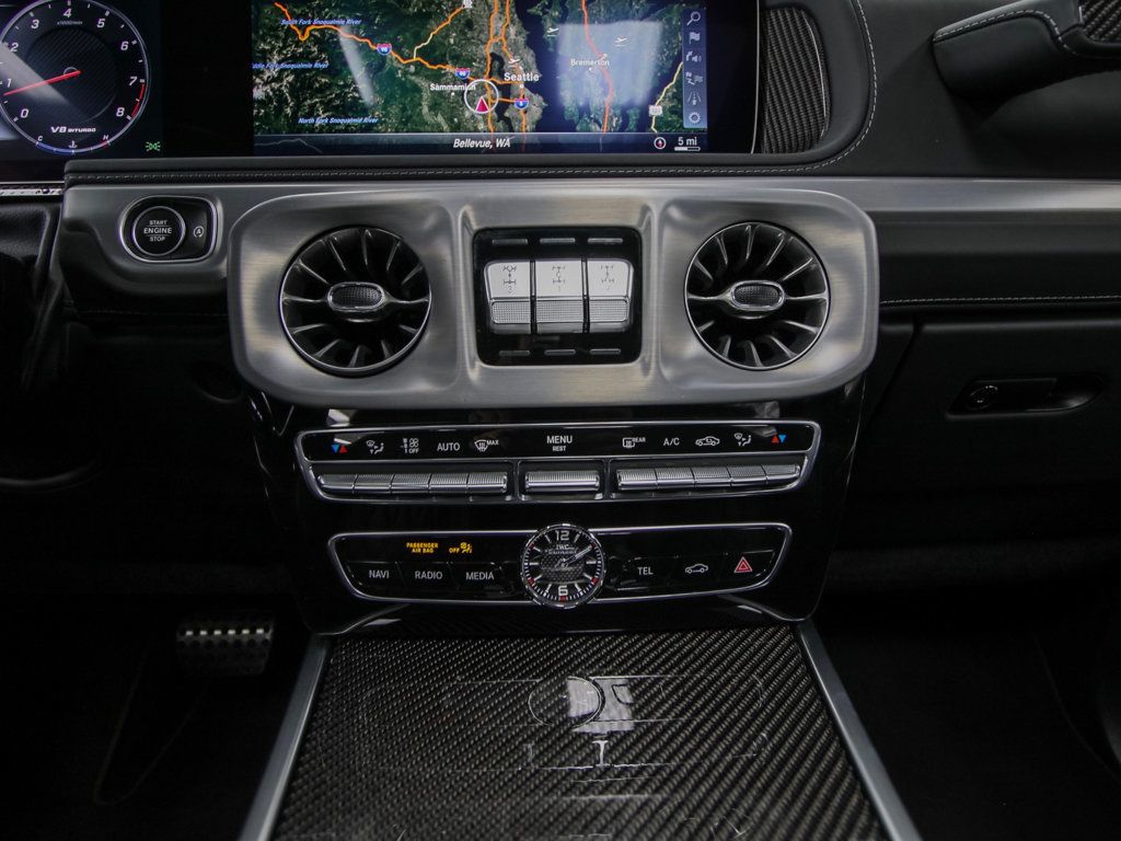 Mercedes-Benz AMG G 63 photo 23