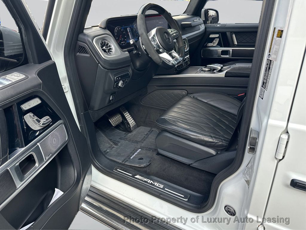 Mercedes-Benz AMG G 63 photo 9