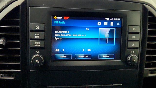 2021 Mercedes-Benz Metris Passenger Van Standard Roof 126'' Wheelbase w/ Safety & Elec Sliding Door Pkgs - 23002164 - 16