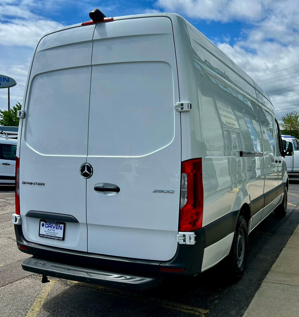 2021 Mercedes-Benz Sprinter Cargo Van 2500 - 23003760 - 4