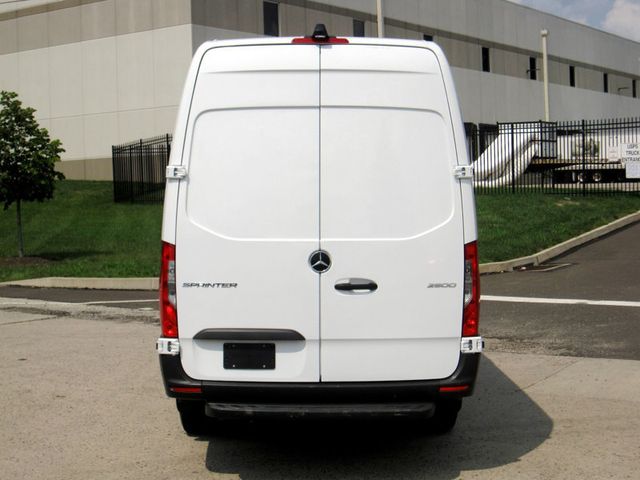 2021 Mercedes-Benz Sprinter Cargo Van 2500 High Roof V6 170" Extended RWD - 22554688 - 11