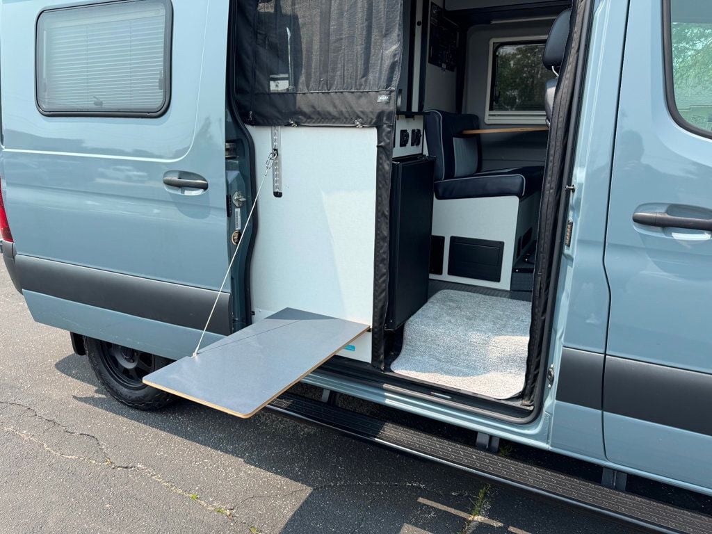 2021 Mercedes-Benz Sprinter Crew Van 2500 Standard Roof V6 144" 4WD - 22868415 - 25