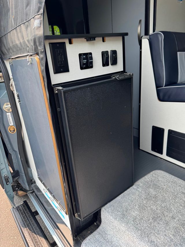 2021 Mercedes-Benz Sprinter Crew Van 2500 Standard Roof V6 144" 4WD - 22868415 - 28