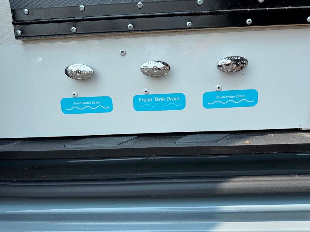 2021 Mercedes-Benz Sprinter Crew Van 2500 Standard Roof V6 144" 4WD - 22868415 - 30