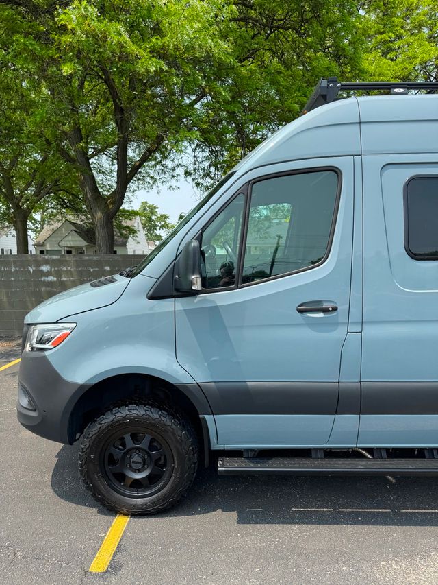 2021 Mercedes-Benz Sprinter Crew Van 2500 Standard Roof V6 144" 4WD - 22868415 - 3