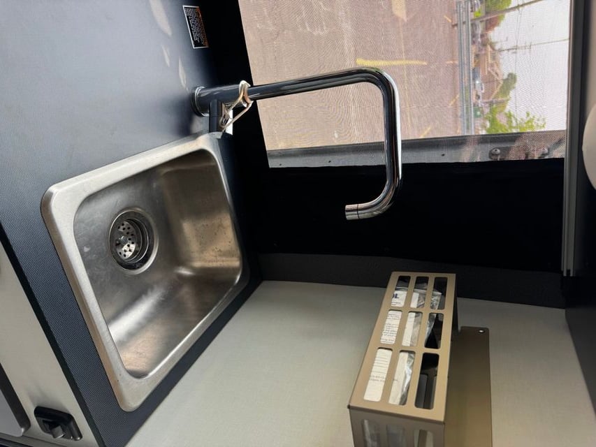 2021 Mercedes-Benz Sprinter Crew Van 2500 Standard Roof V6 144" 4WD - 22868415 - 48