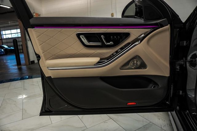 2021 Mercedes-Benz S-Class S 580 4MATIC Sedan - 22978923 - 21