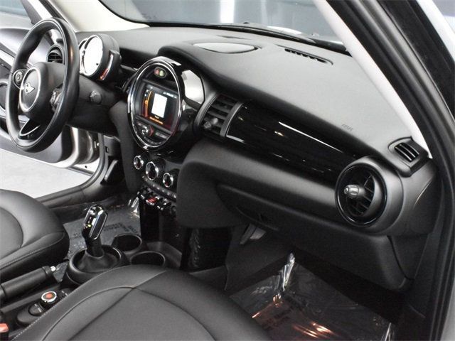 2021 Mini Cooper Hardtop 4 Door Signature photo 19
