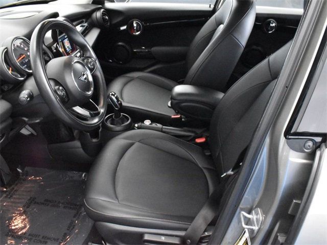 2021 Mini Cooper Hardtop 4 Door Signature photo 6