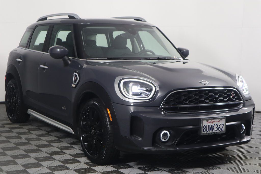 https://cdn.ebizautos.media/used-2021-mini-cooper_s_countryman-all4-8135-22231747-3-1024.jpg