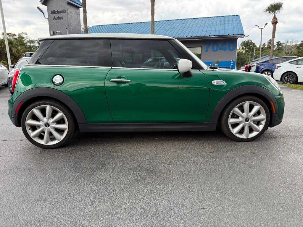 2021 Mini Cooper S Hardtop 2 Door photo 4