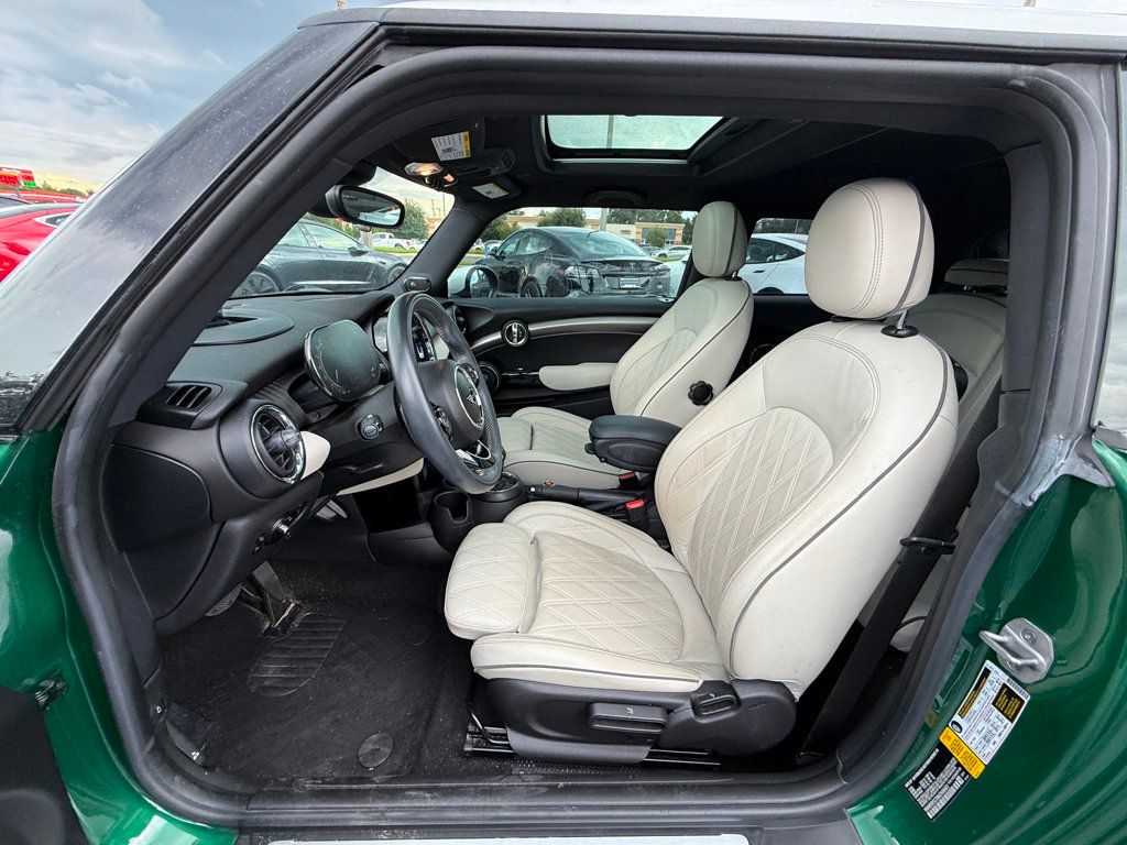 2021 Mini Cooper S Hardtop 2 Door photo 9