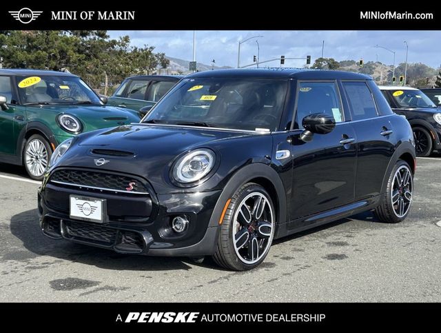 Used 2021 MINI Hardtop 4 Door S with VIN WMWXU9C04M2P37714 for sale in Corte Madera, CA