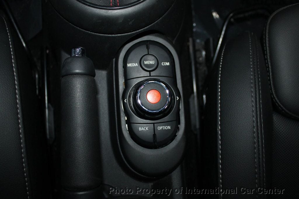 2021 Mini Cooper S Hardtop 4 Door photo 24