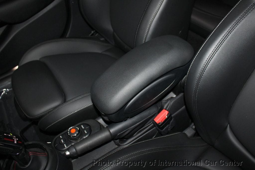 2021 Mini Cooper S Hardtop 4 Door photo 26