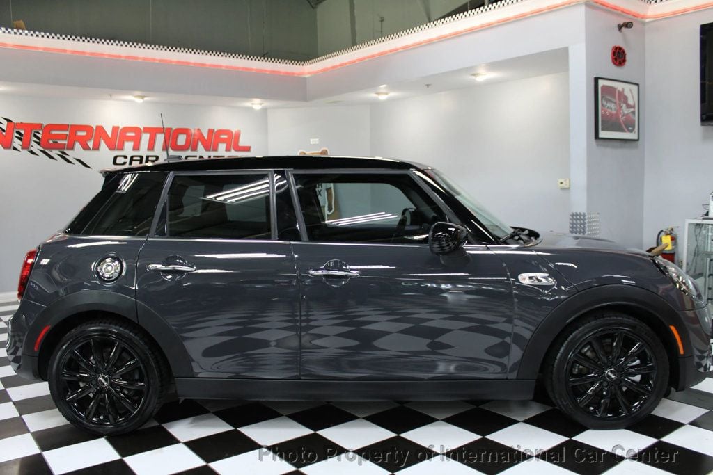 2021 Mini Cooper S Hardtop 4 Door photo 3