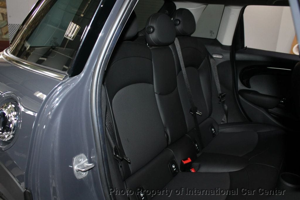 2021 Mini Cooper S Hardtop 4 Door photo 31