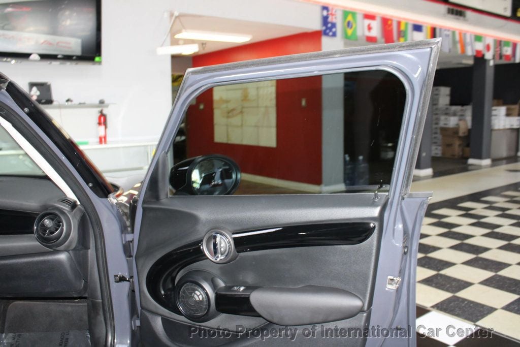 2021 Mini Cooper S Hardtop 4 Door photo 32