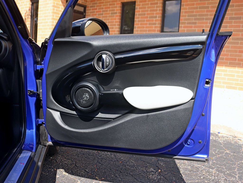 2021 MINI Cooper S Hardtop 4 Door 4DR ICONIC CARBON & DRIVER ASSISTANCE PKG - 23081015 - 28