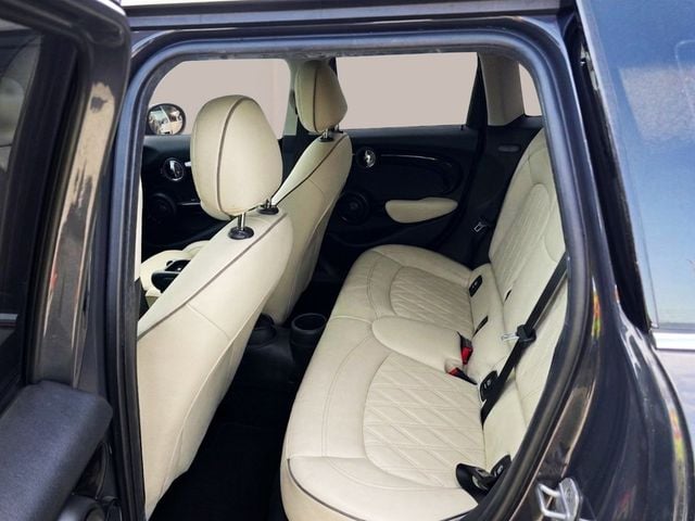 2021 MINI Cooper S Hardtop 4 Door CLEAN CARFAX, ICONIC TRIM, PAN SUNROOF, NAVIGATION, HEATED SEATS - 23011401 - 5