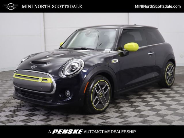 Used 2021 MINI Hardtop 2 Door SE with VIN WMWXP3C08M2N27315 for sale in Phoenix, AZ