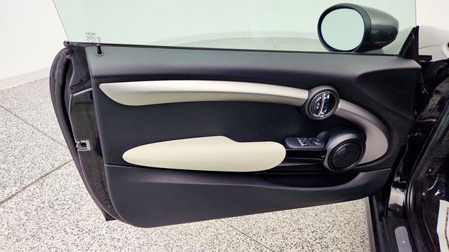 2021 MINI Cooper SE Hardtop 2 Door Signature Plus w/ Navigation - 23004871 - 10