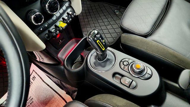 2021 MINI Cooper SE Hardtop 2 Door Signature Plus w/ Navigation - 23004871 - 16