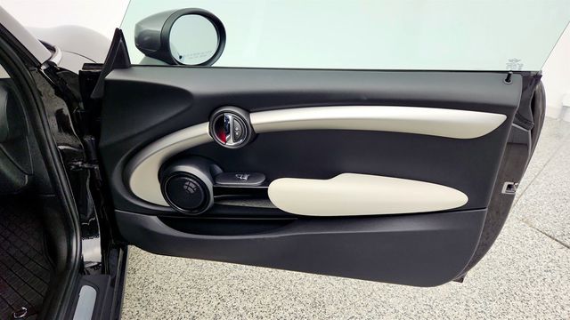 2021 MINI Cooper SE Hardtop 2 Door Signature Plus w/ Navigation - 23004871 - 24