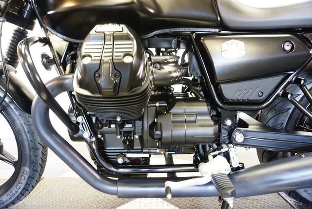 2021 MOTO GUZZI V7 STONE RETRO FUN TO RIDE!!! - 22859137 - 20