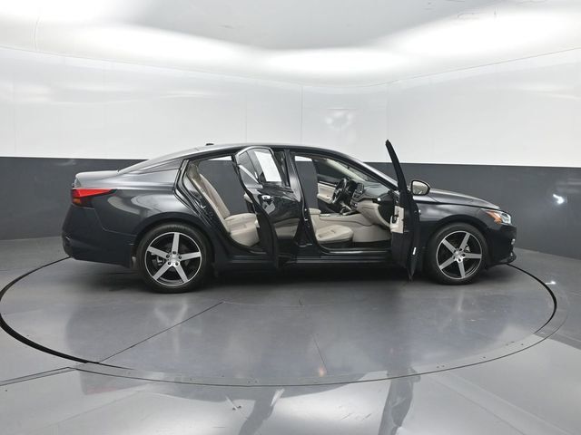 2021 Nissan Altima 2.5 SL Sedan - 23060690 - 31
