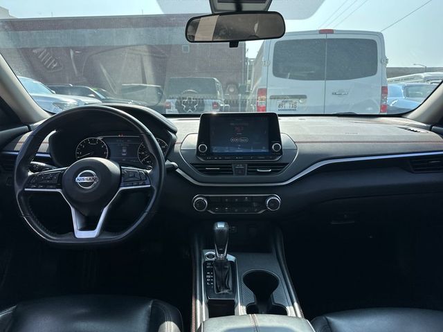 2021 Nissan Altima 2.5 SR Sedan - 22954351 - 13