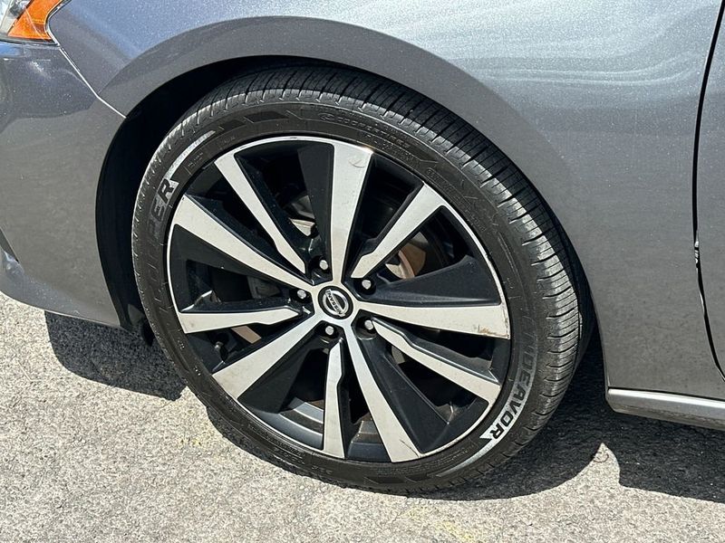 2021 Nissan Altima 2.5 SR Sedan - 23048317 - 11