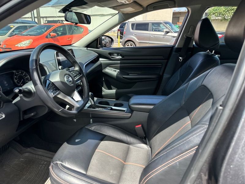2021 Nissan Altima 2.5 SR Sedan - 23048317 - 12