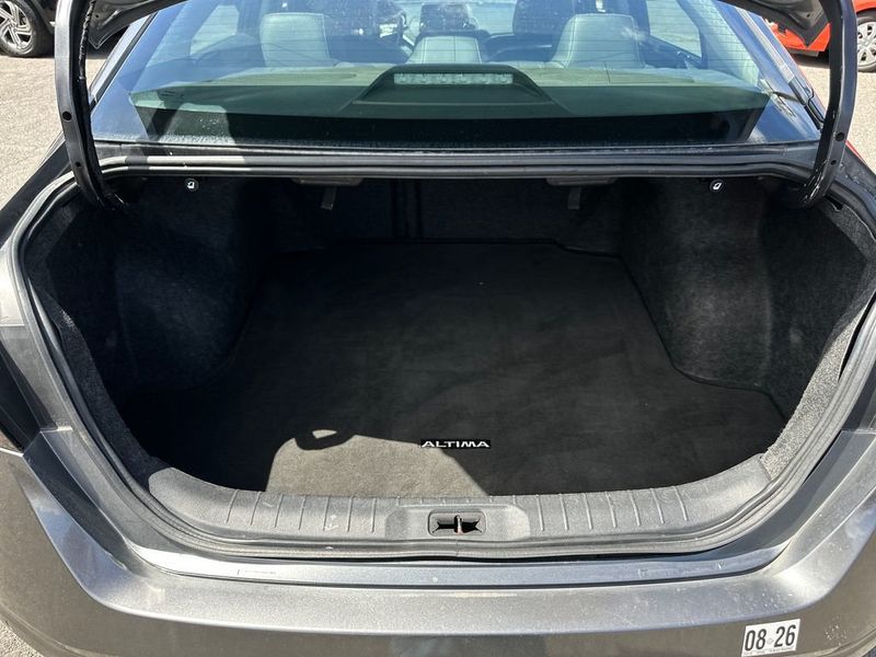 2021 Nissan Altima 2.5 SR Sedan - 23048317 - 19
