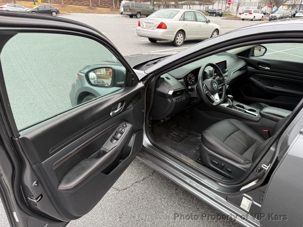 2021 Nissan Altima 2.5 SR Sedan - 22986810 - 16