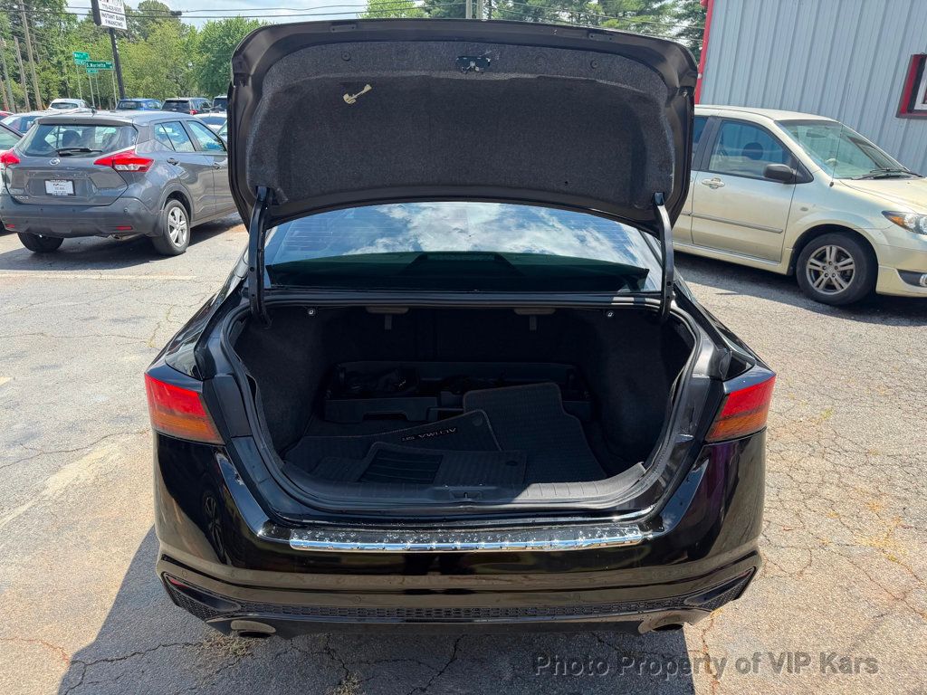 2021 Nissan Altima 2.5 SR Sedan - 23030970 - 22