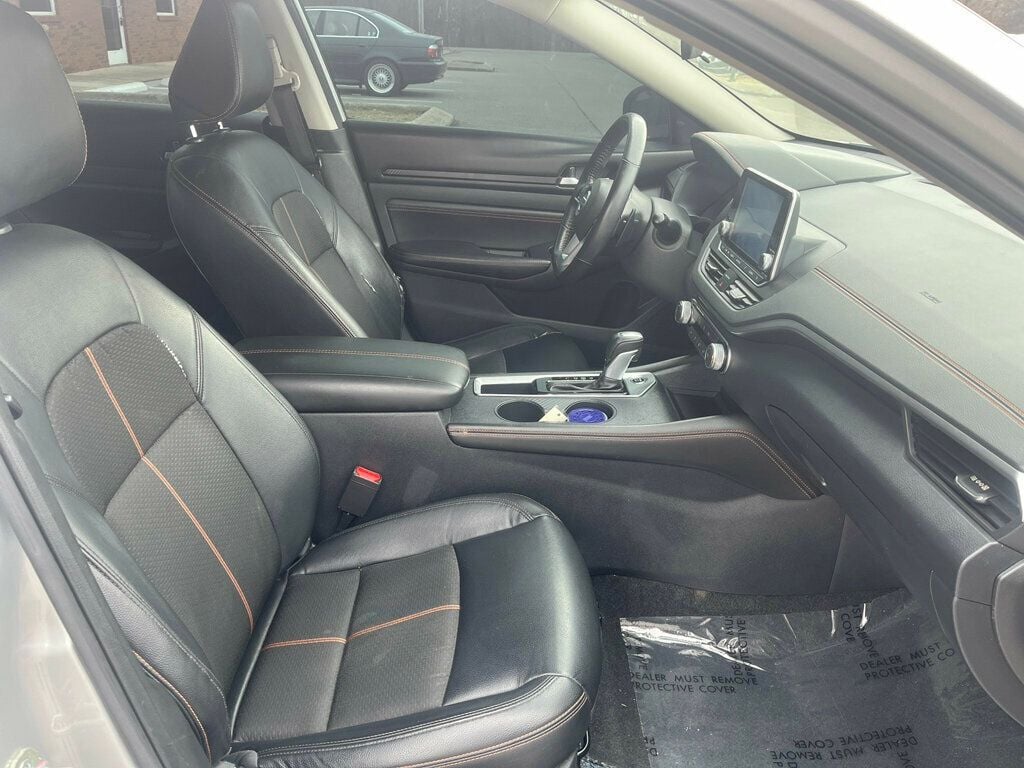 2021 Nissan Altima 2.5 SR Sedan - 22981312 - 9