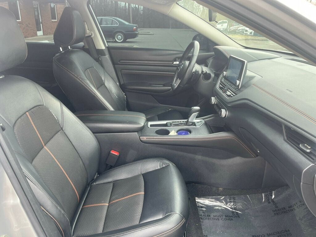 2021 Nissan Altima 2.5 SR Sedan - 22981312 - 10
