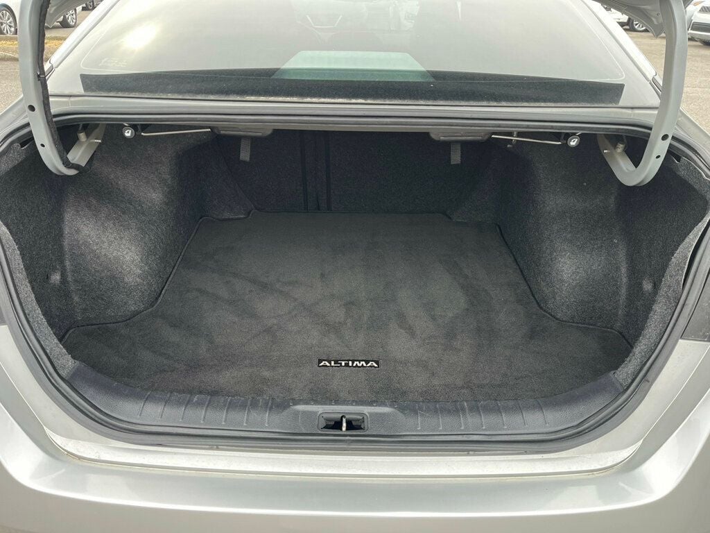 2021 Nissan Altima 2.5 SR Sedan - 22981312 - 13