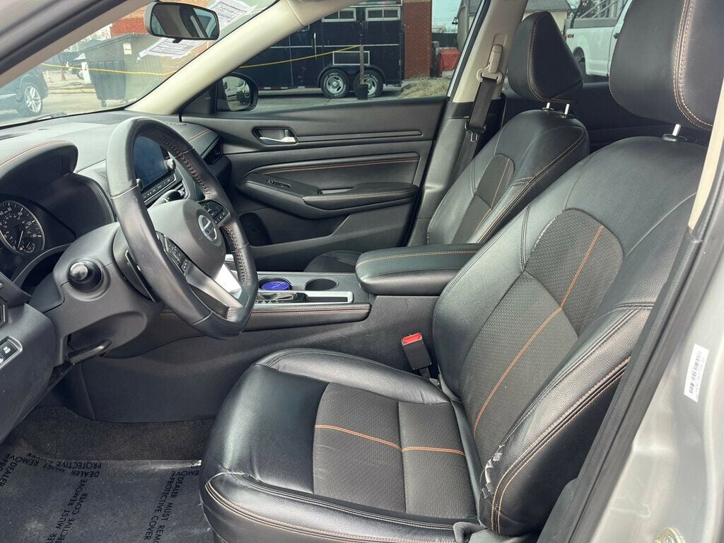 2021 Nissan Altima 2.5 SR Sedan - 22981312 - 16