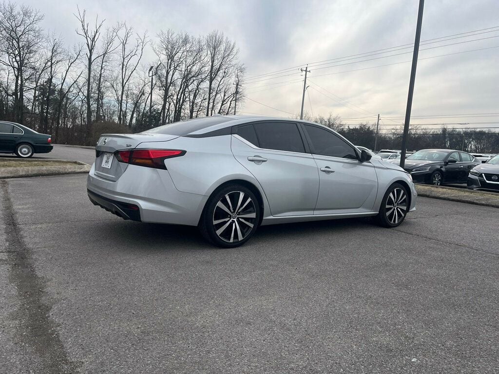 2021 Nissan Altima 2.5 SR Sedan - 22981312 - 5