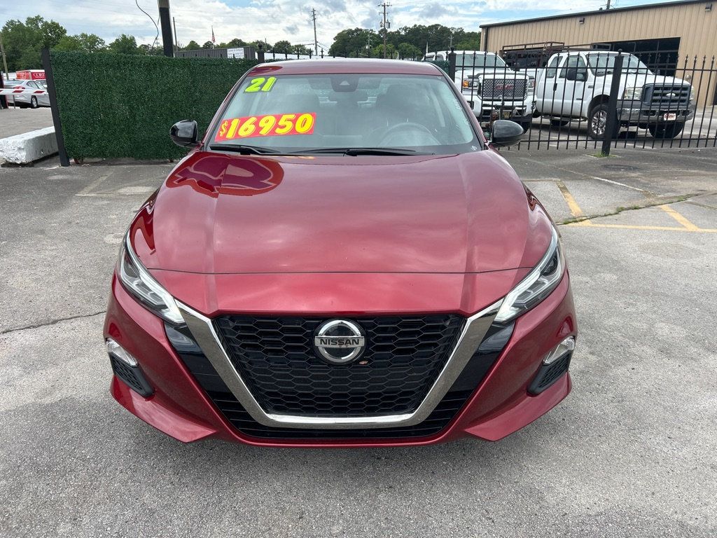 2021 Nissan Altima 2.5 SR photo 2