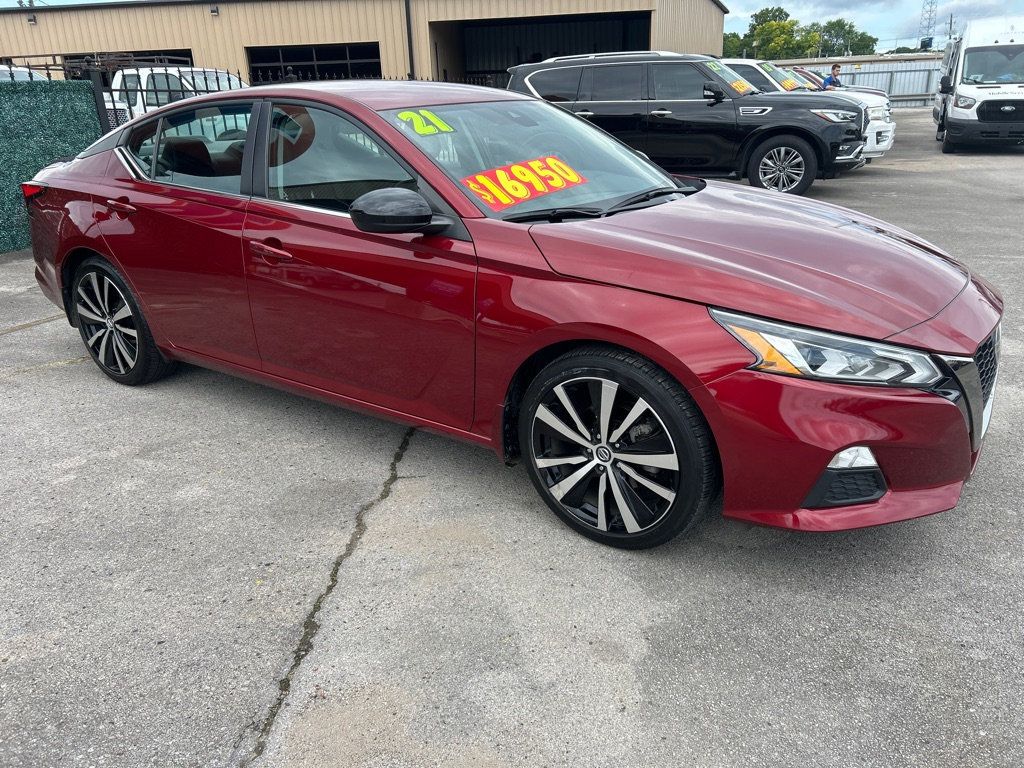 2021 Nissan Altima 2.5 SR photo 3