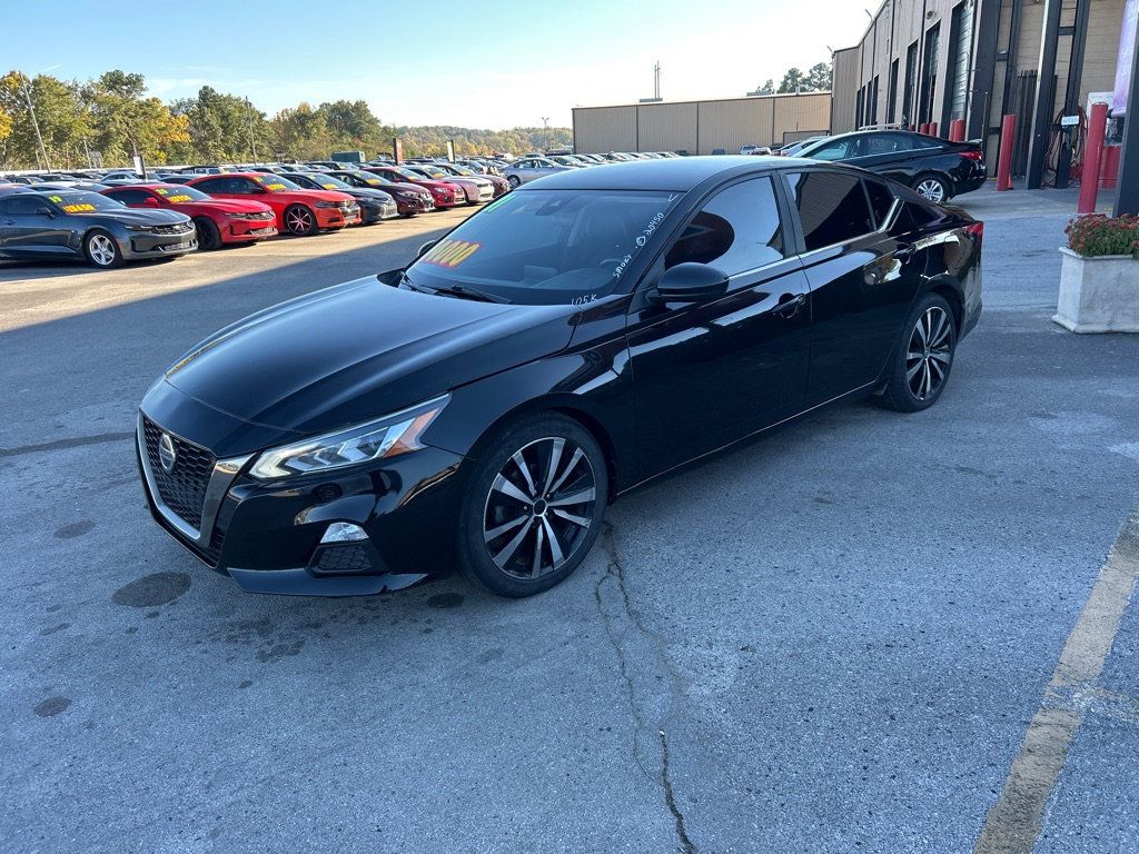 2021 Nissan Altima 2.5 SR photo 3