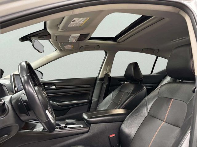 2021 Nissan Altima 2.5 SR Sedan - 23052206 - 14