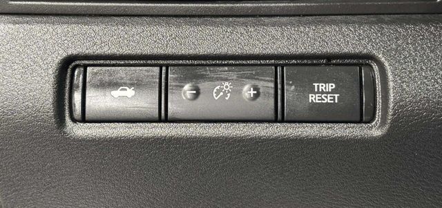 2021 Nissan Altima 2.5 SR Sedan - 23052206 - 30