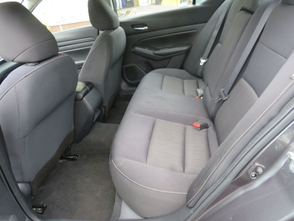 2021 Nissan Altima 2.5 photo 10