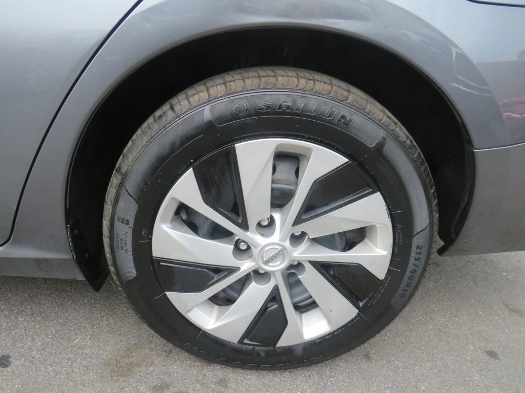 2021 Nissan Altima 2.5 photo 14