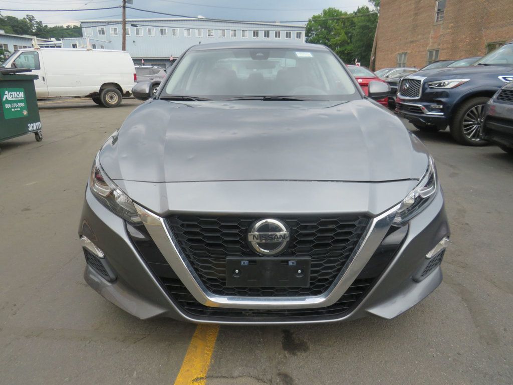 2021 Nissan Altima 2.5 photo 2